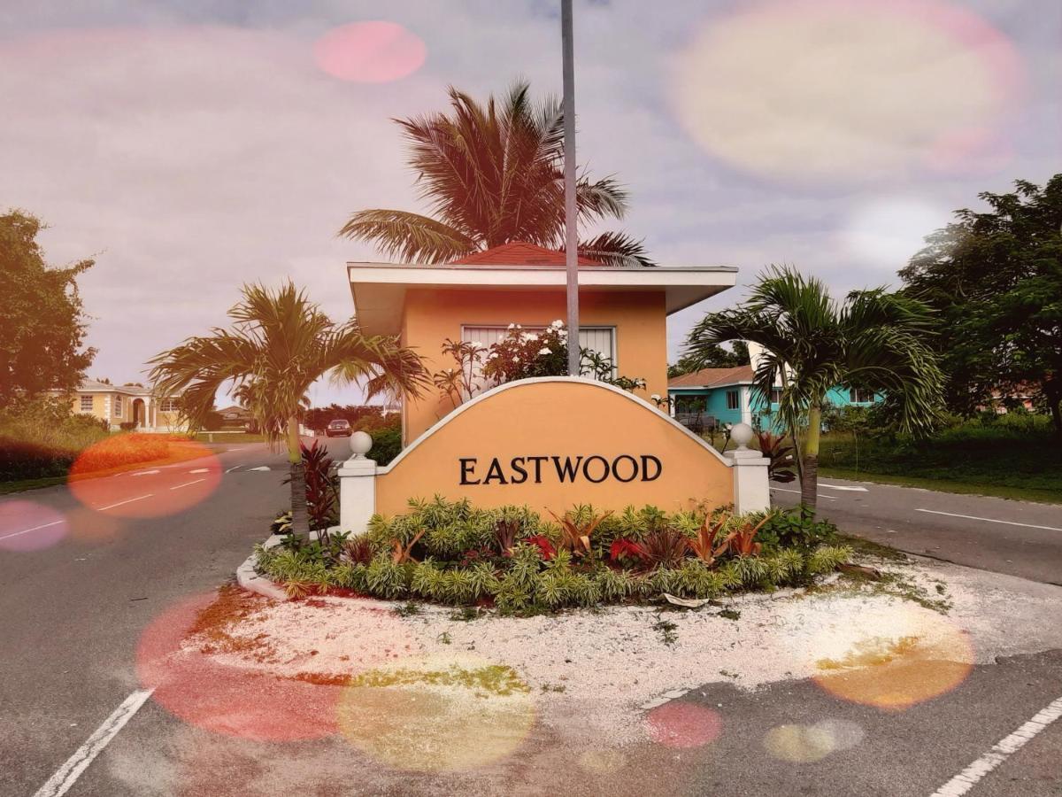 Отель Eastwood Escape Нассау Экстерьер фото